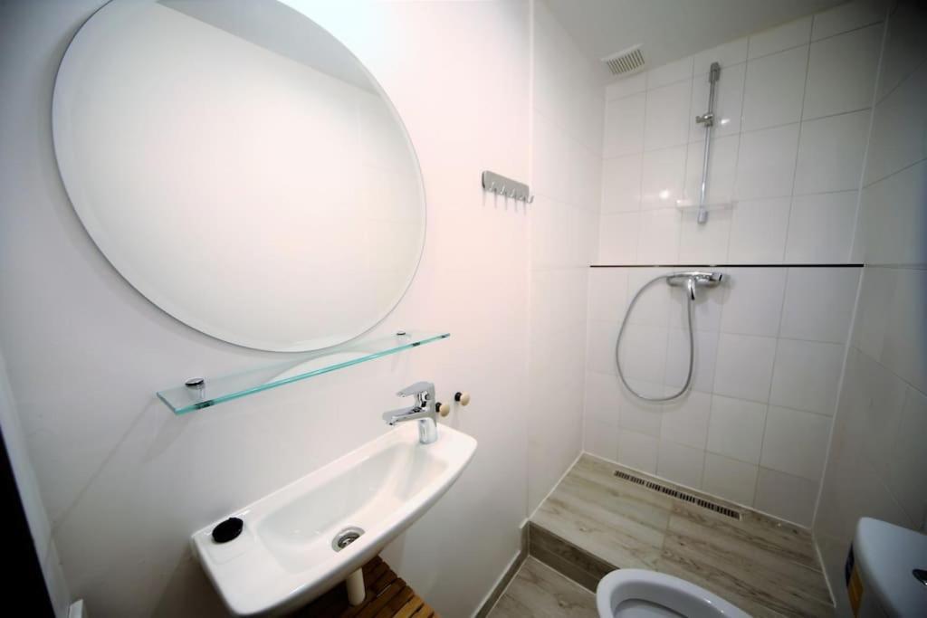 Lovely Two Bedroom In The Old Town ريغا المظهر الخارجي الصورة