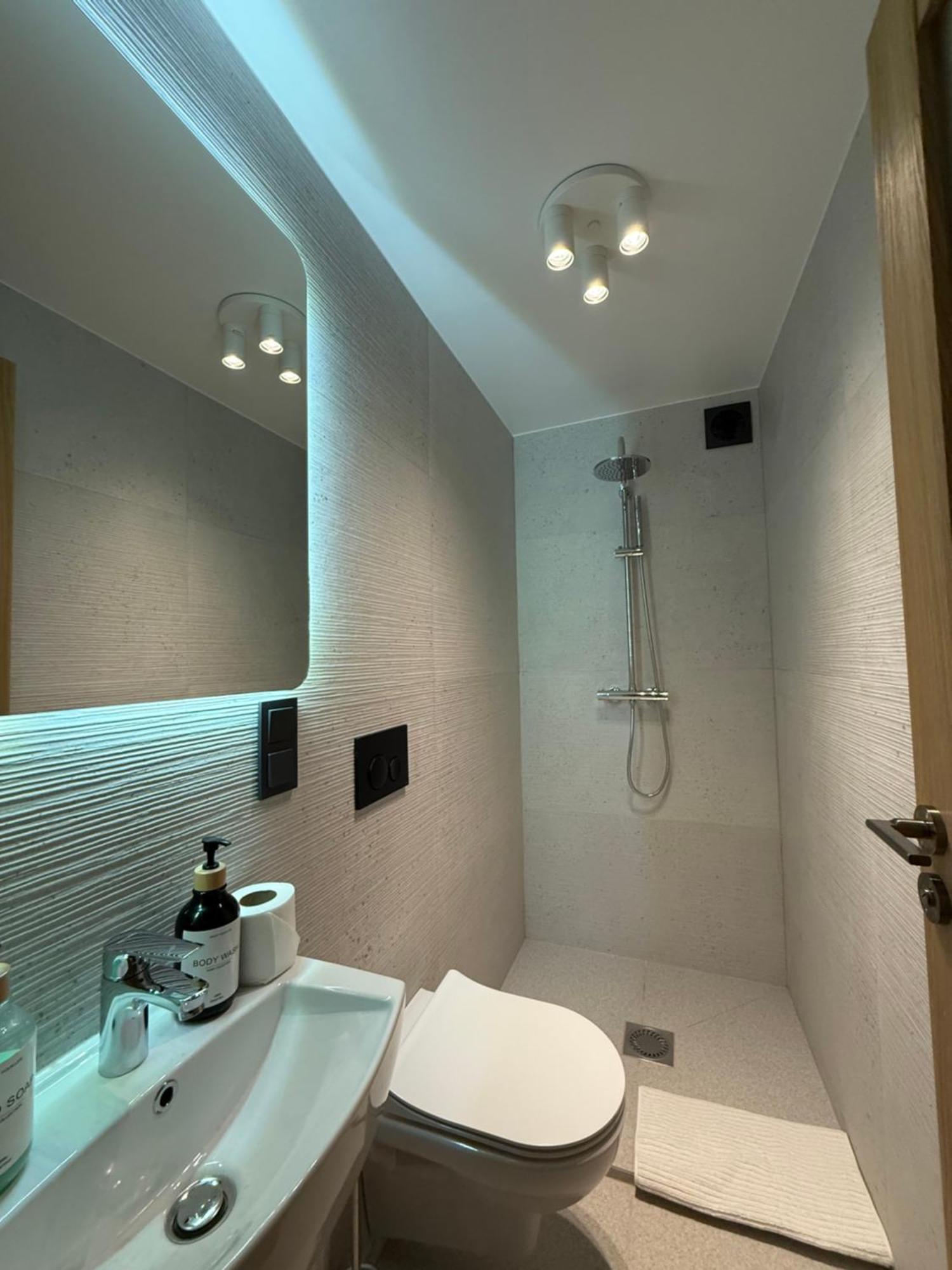 Lovely Two Bedroom In The Old Town ريغا المظهر الخارجي الصورة